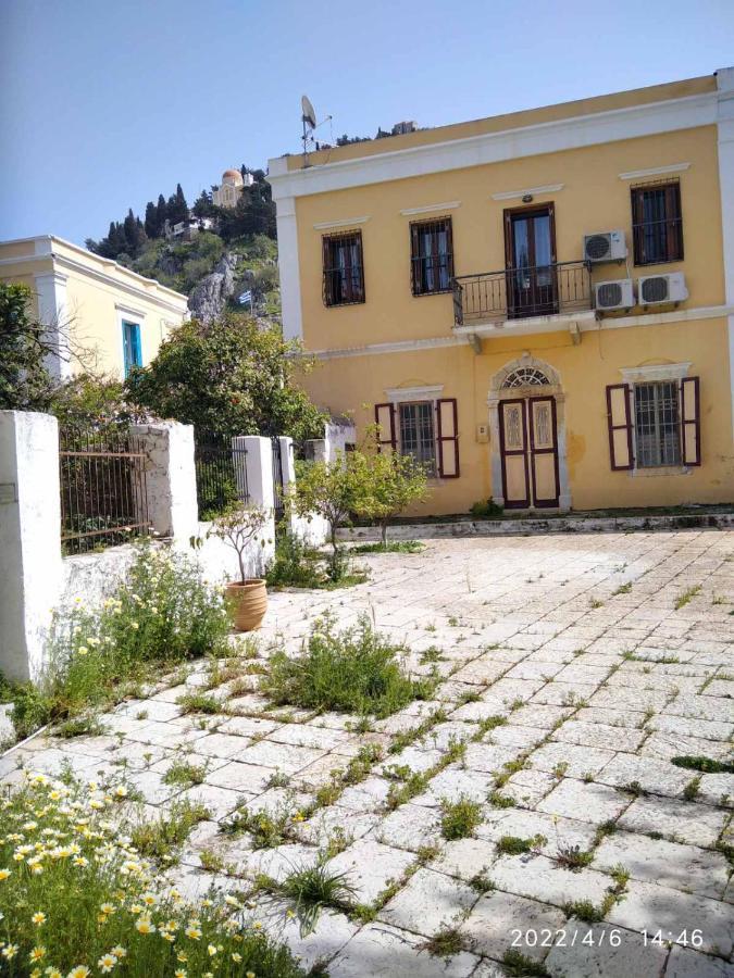 Villa Giannas House Symi Exterior foto